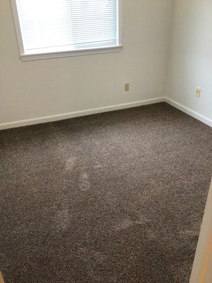 722 W Broomfield - Photo 7 of 50