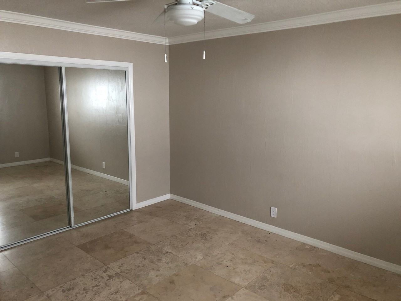 1492 HOLLY HEIGHTS DR - Photo 4 of 8
