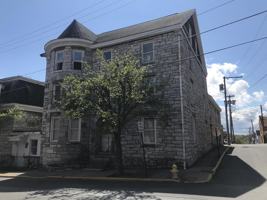 featured image of 200 E King St