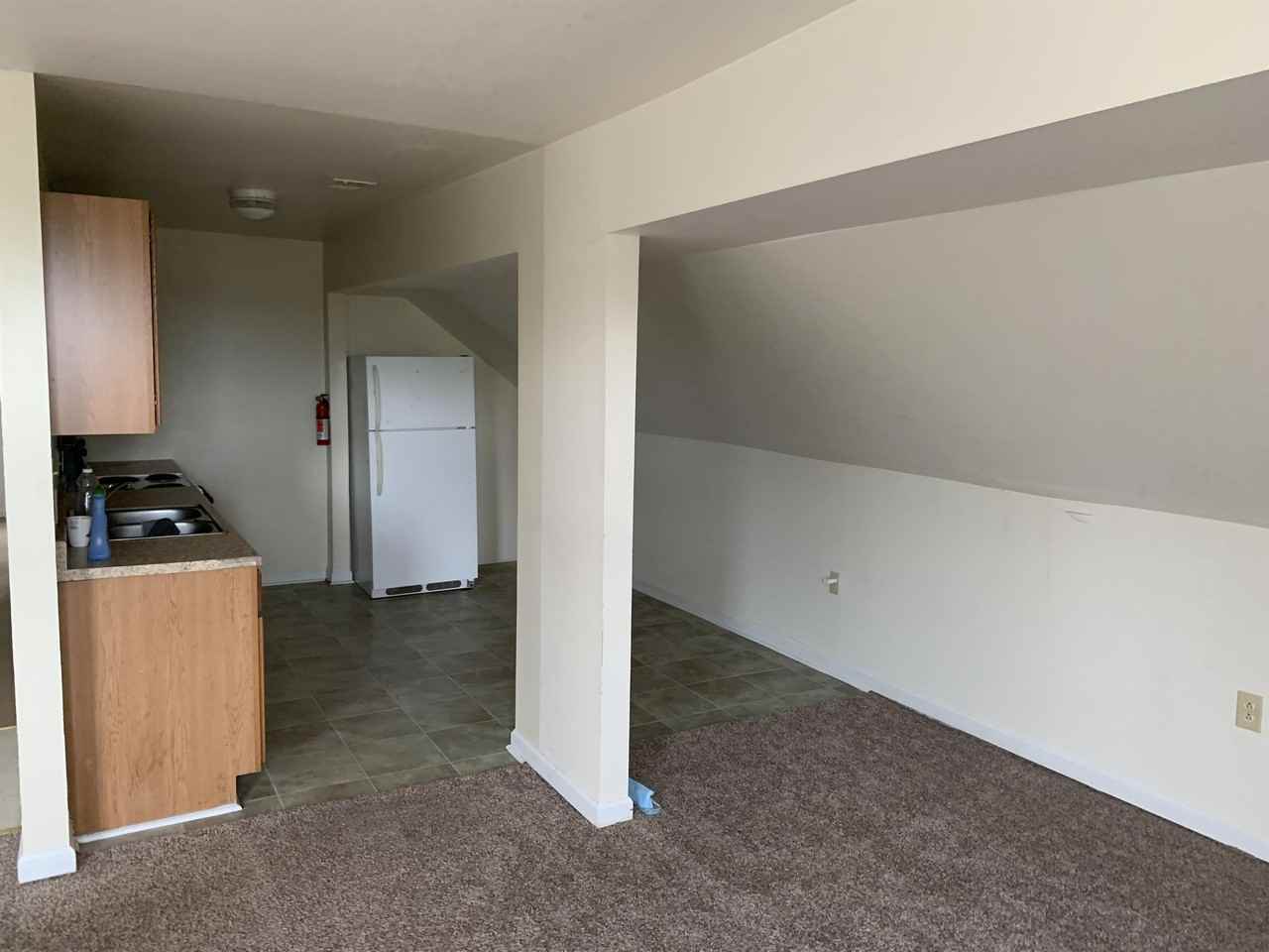 200 East King Street - Photo 5 of 10