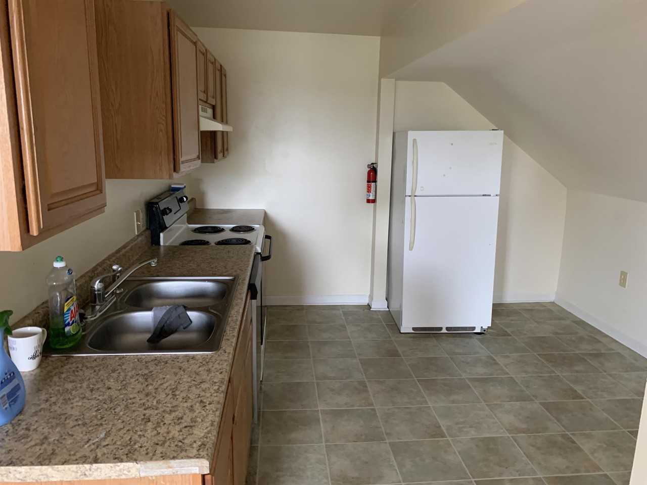 200 East King Street - Photo 6 of 10