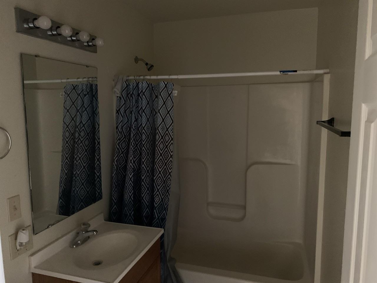 200 East King Street - Photo 7 of 10