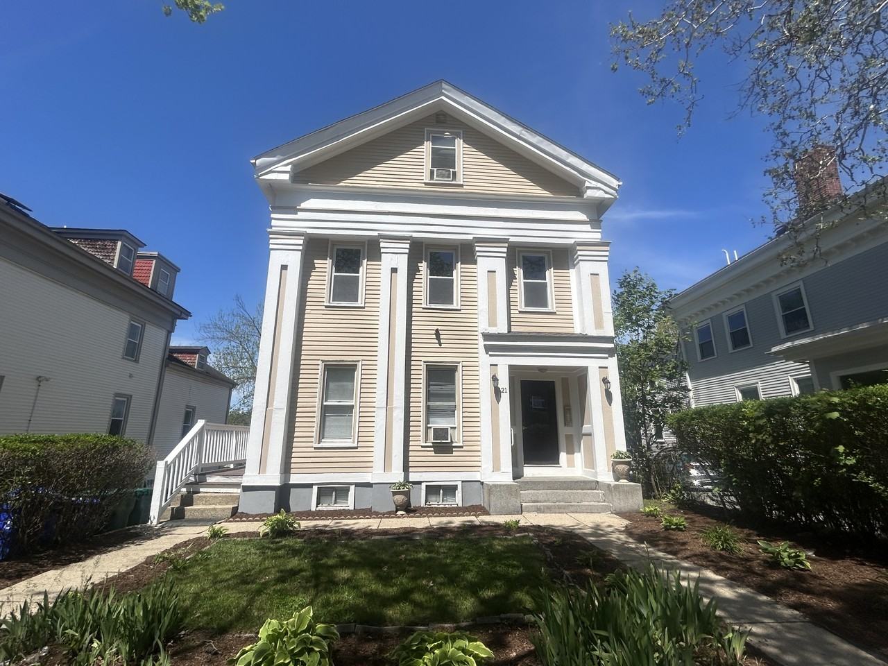 121 Centre Street - Photo 2 of 17