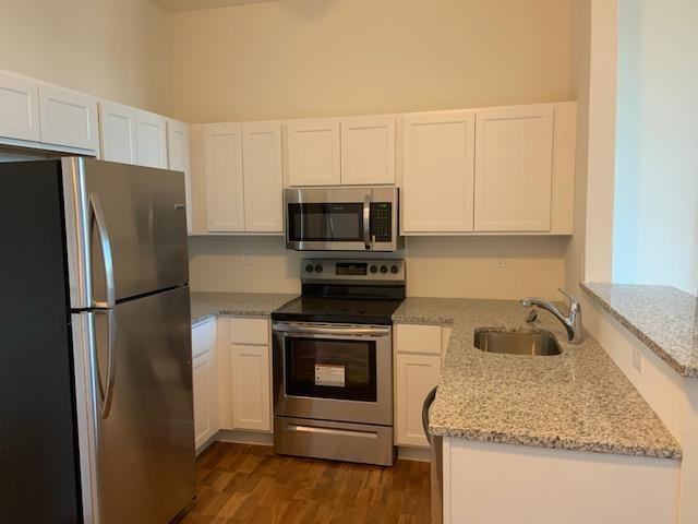 6 Riverside Drive - Photo 2 of 12
