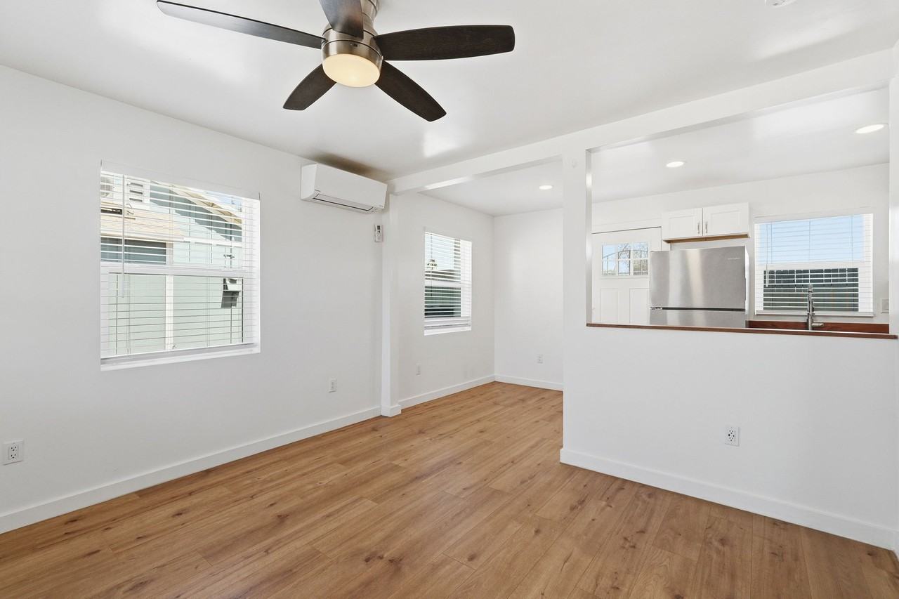 1718 North 26th Place - Photo 5 of 24