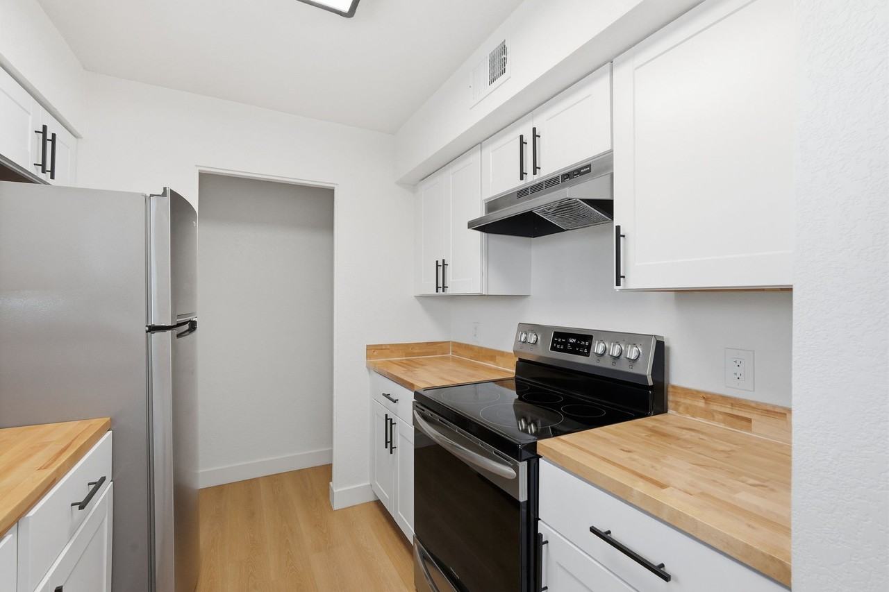3738 East McDowell Road - Photo 6 of 50