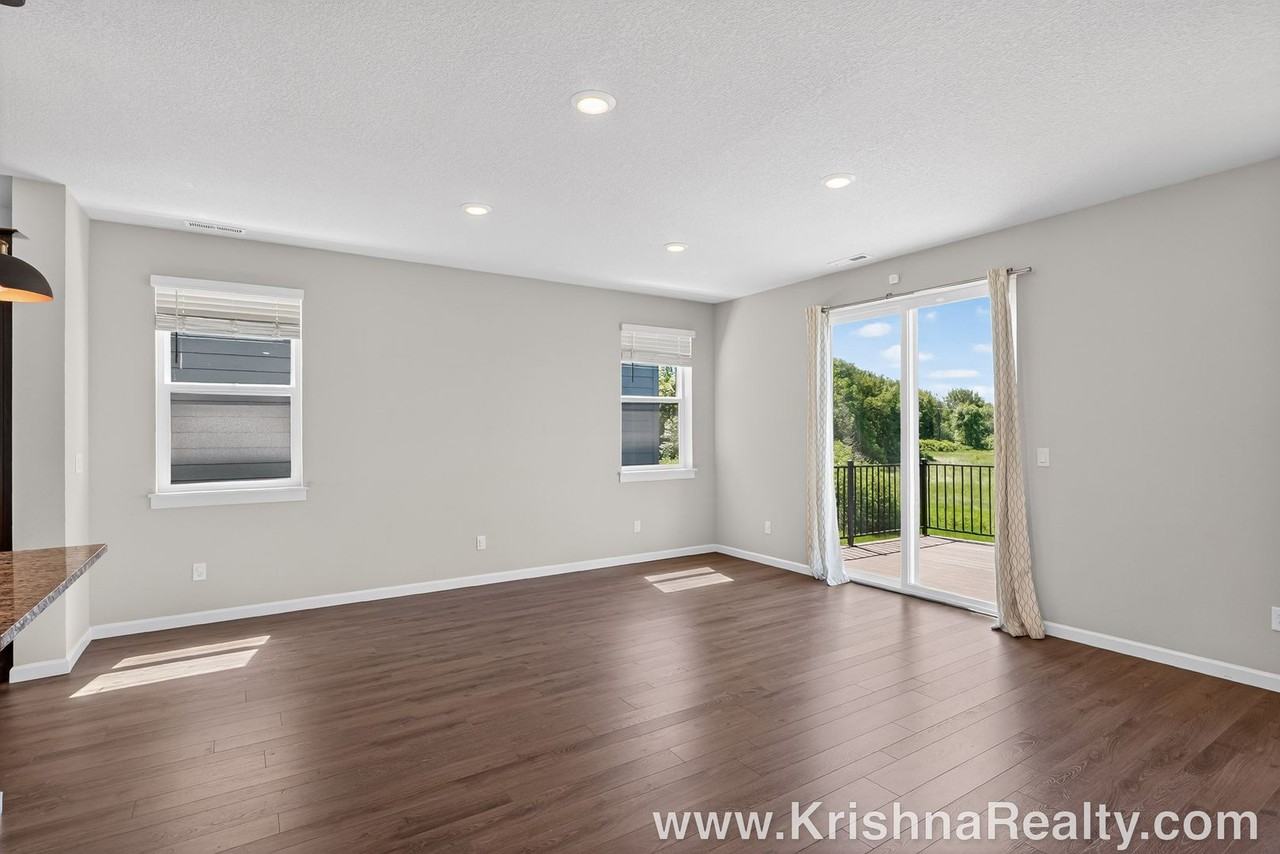2071 S Jasper Dr - Photo 5 of 22