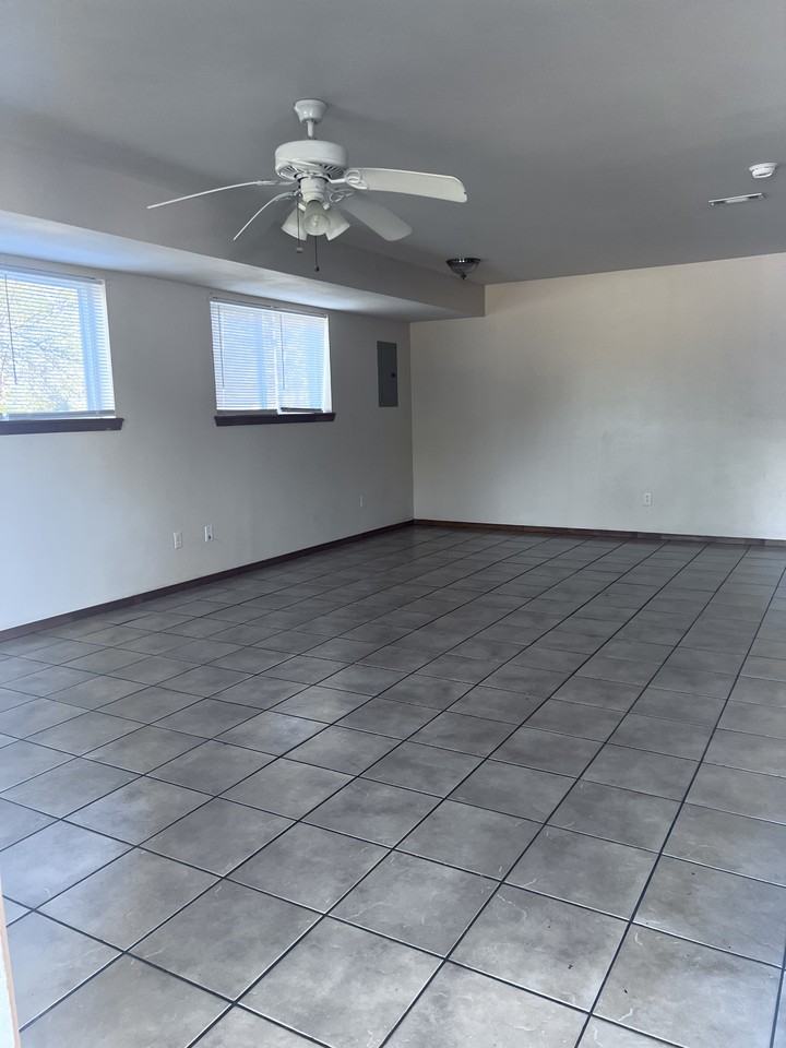 2401 W Main St - Photo 3 of 15