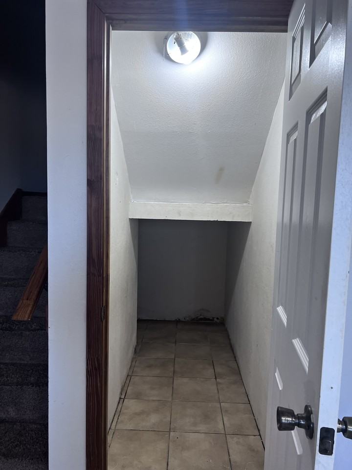 2401 W Main St - Photo 6 of 15