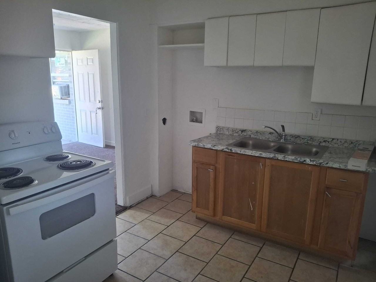 45 Northwest 24th Street - Photo 7 of 8