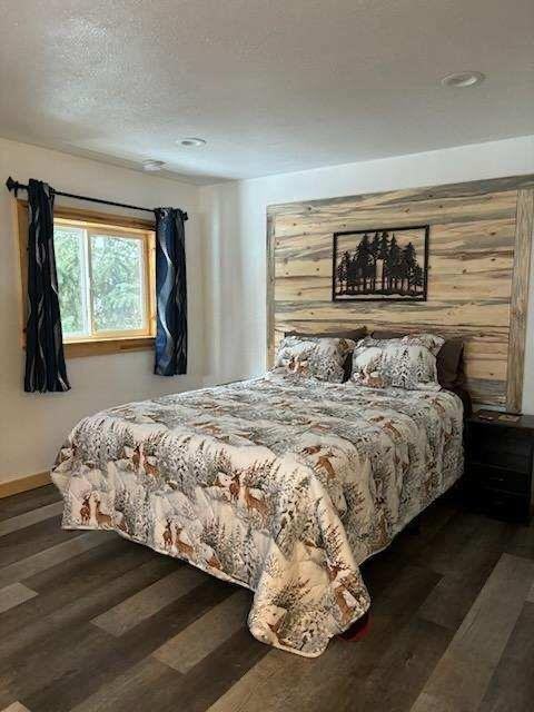 11809 N Pinetree Rd Unit C #11809UNITC - Photo 3 of 6