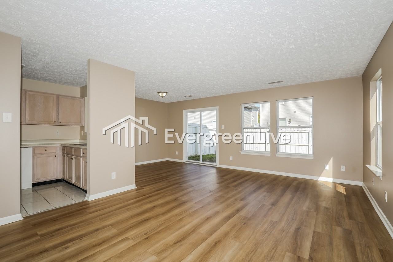 6758 Pembridge Way - Photo 3 of 15