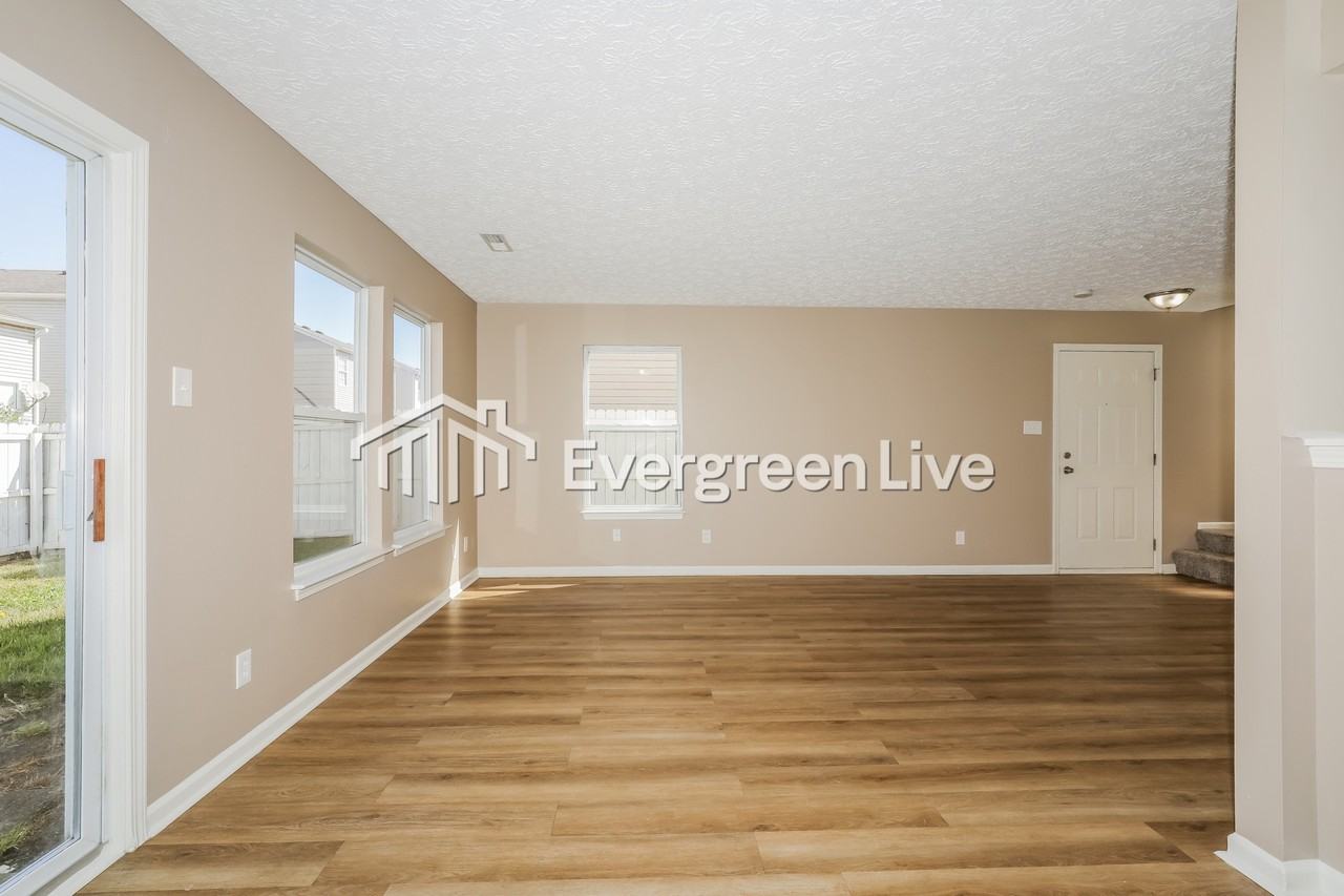 6758 Pembridge Way - Photo 7 of 15