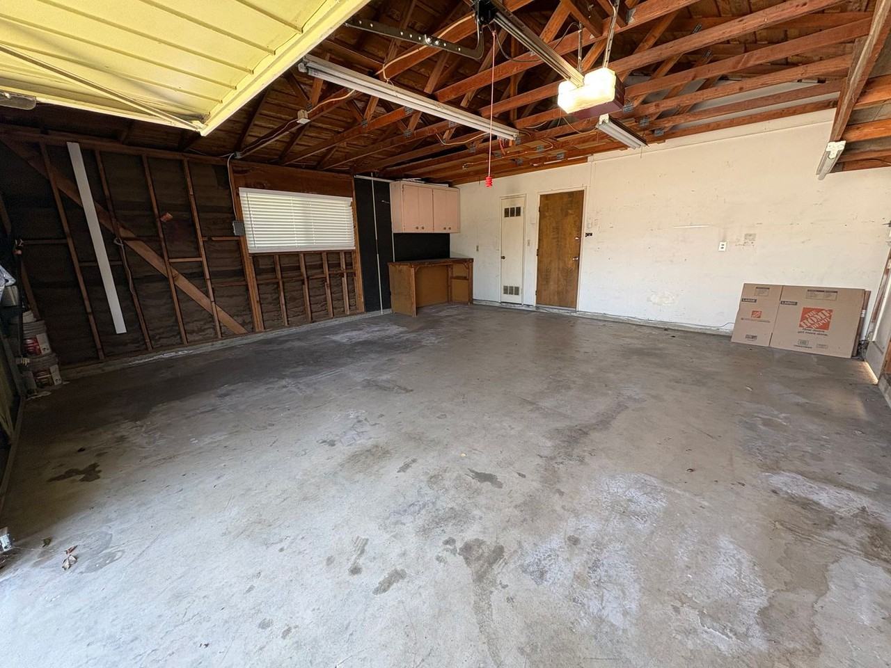 2727 S Sowell St - Photo 3 of 33