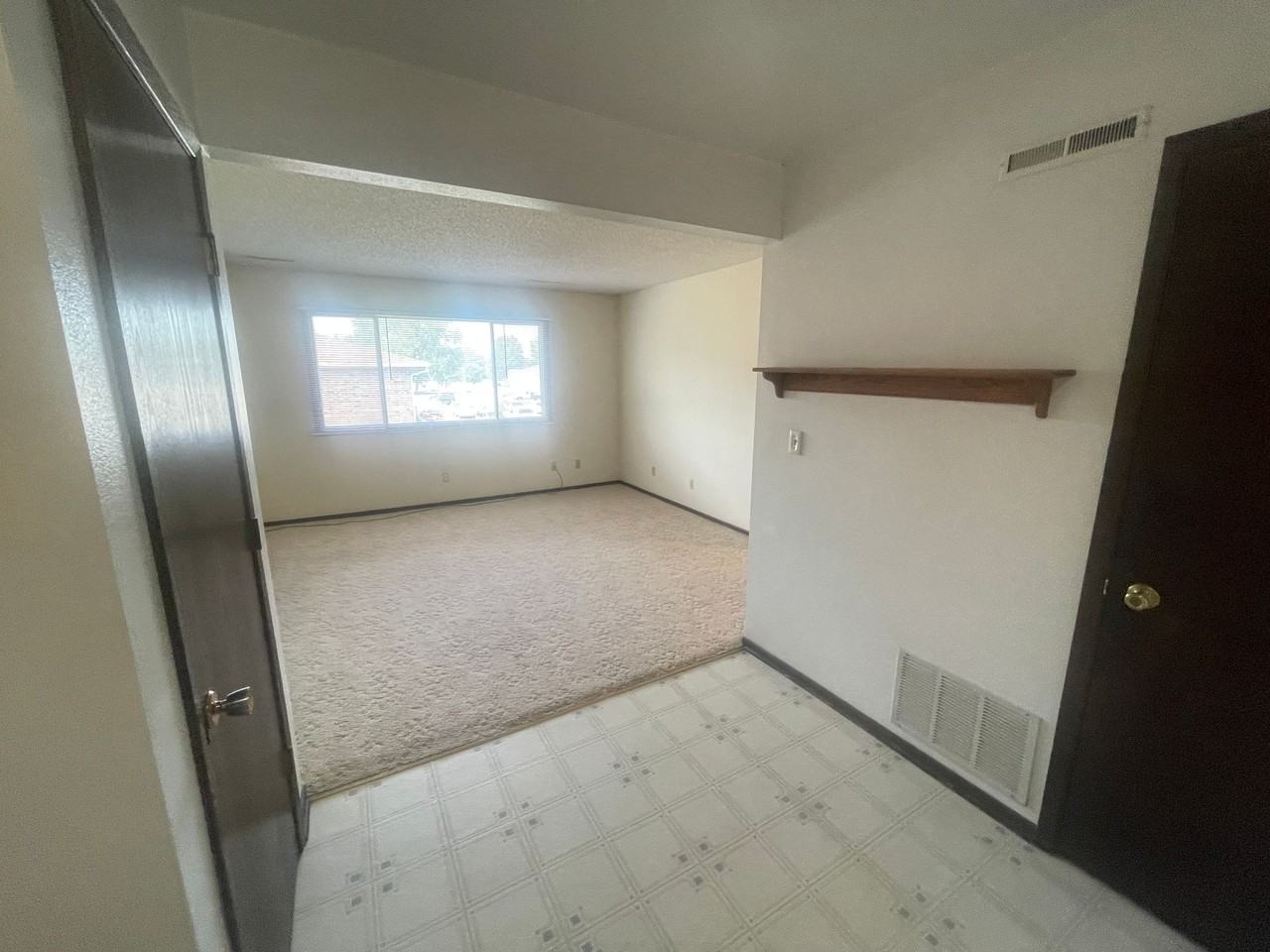 Raceway Apartments - Photo 7 of 14