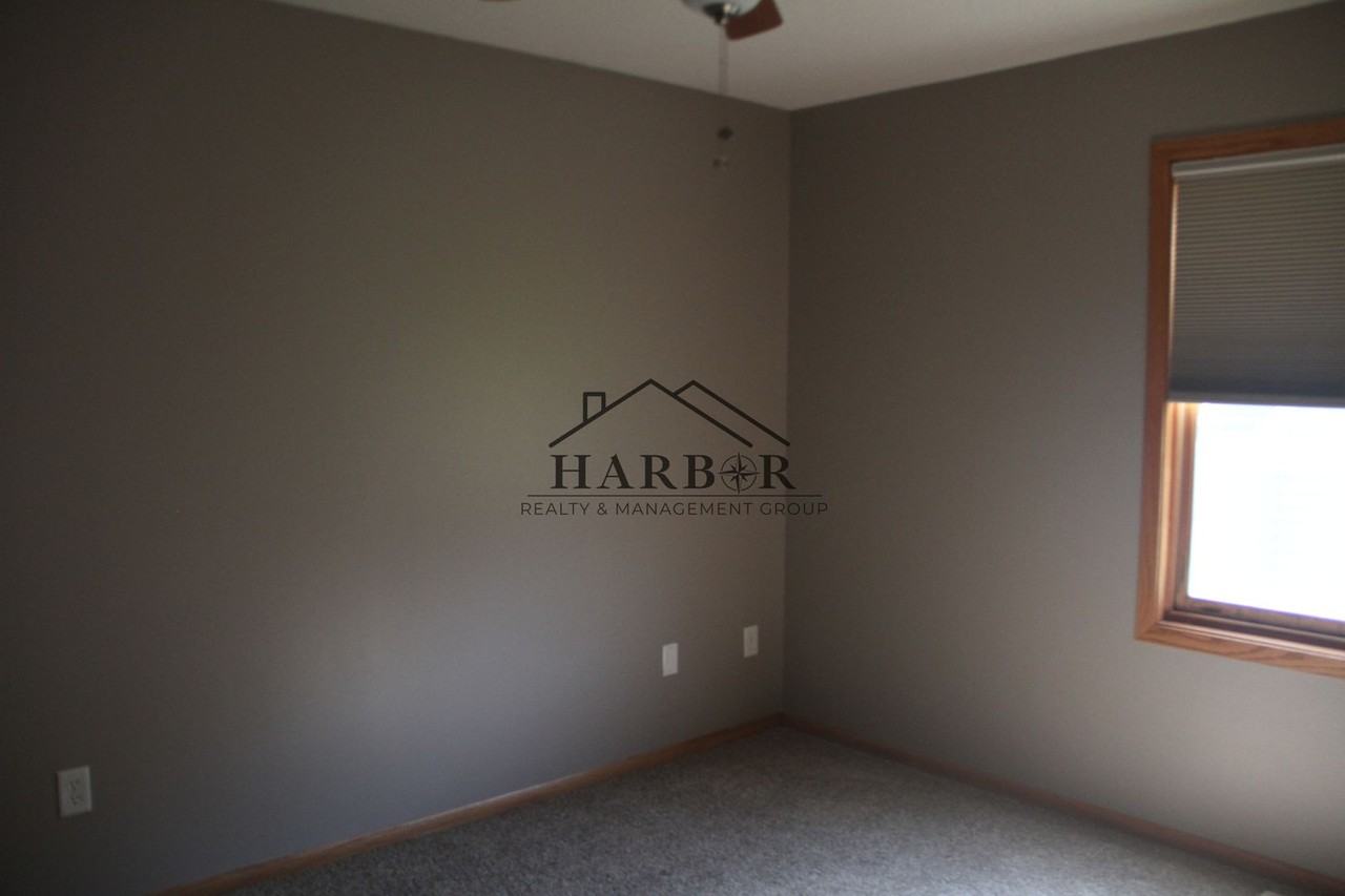4874 Opal Ln Nw - Photo 7 of 11