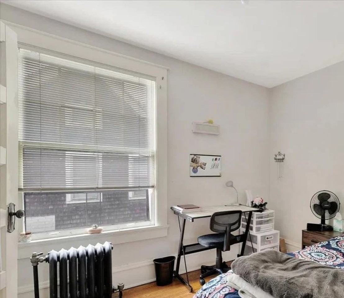 709 W Nevada St - Photo 7 of 17
