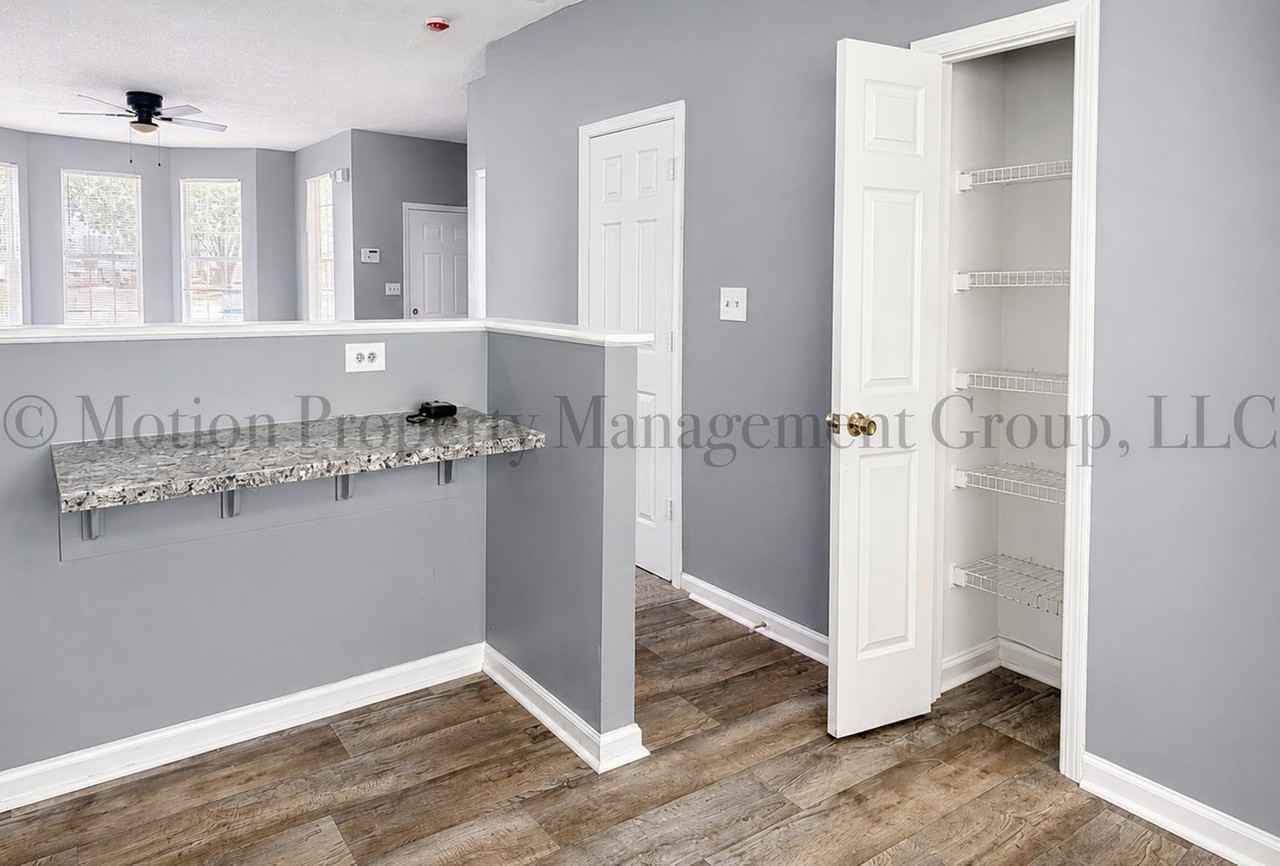 6710 Sunset Hills Blvd - Photo 5 of 18