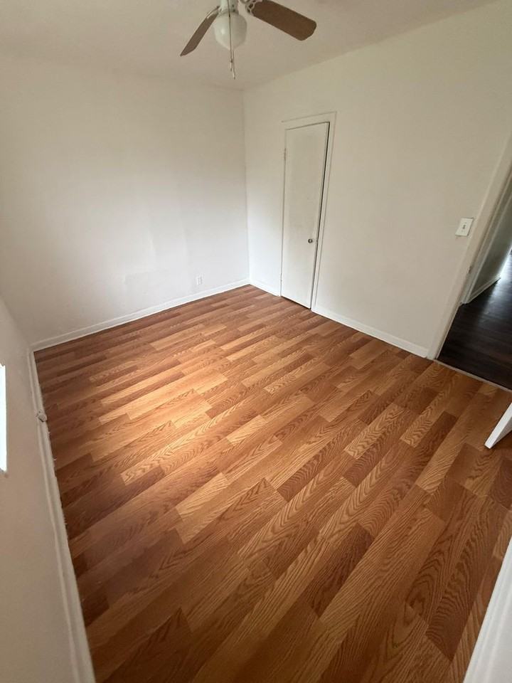 3255 Waverly St - Photo 4 of 10