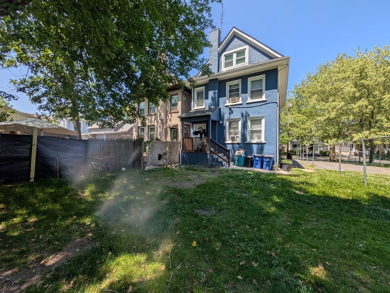 1108 Asbury Ave - Photo 3 of 34
