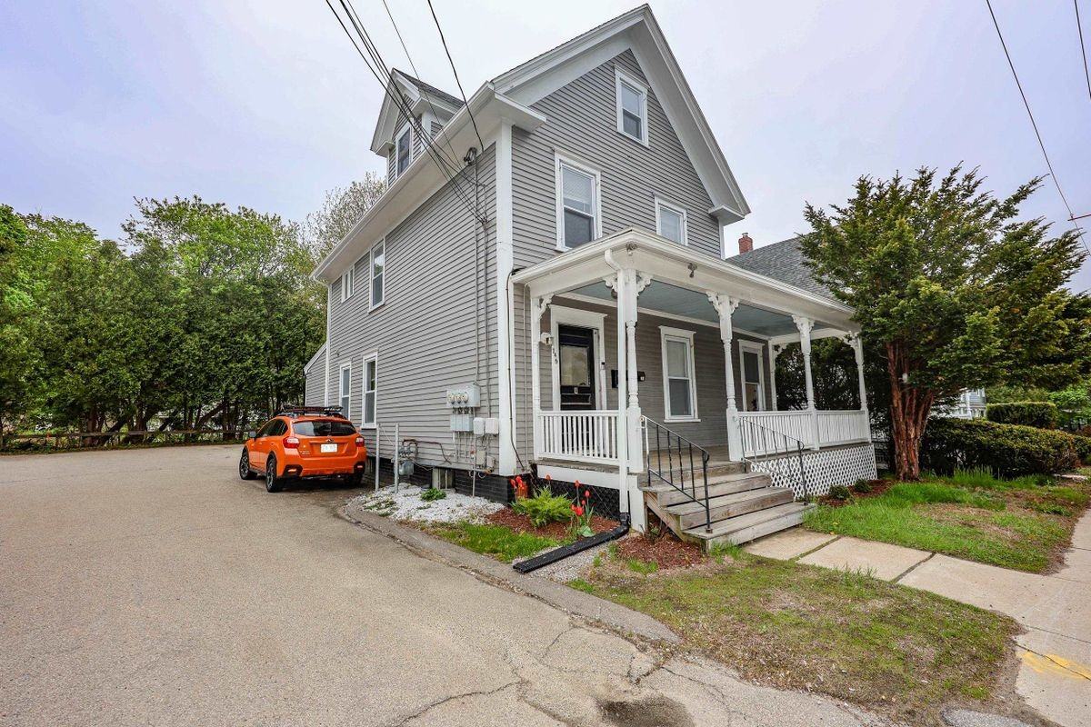 749 Central Ave - Photo 2 of 30