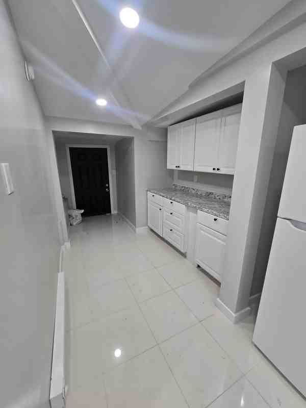 163 Chapel St ##33 - Photo 4 of 10