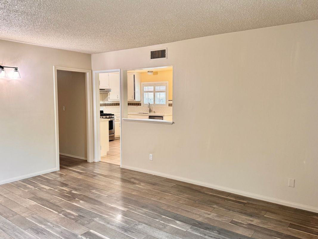 2312 Connor Ave - Photo 5 of 15