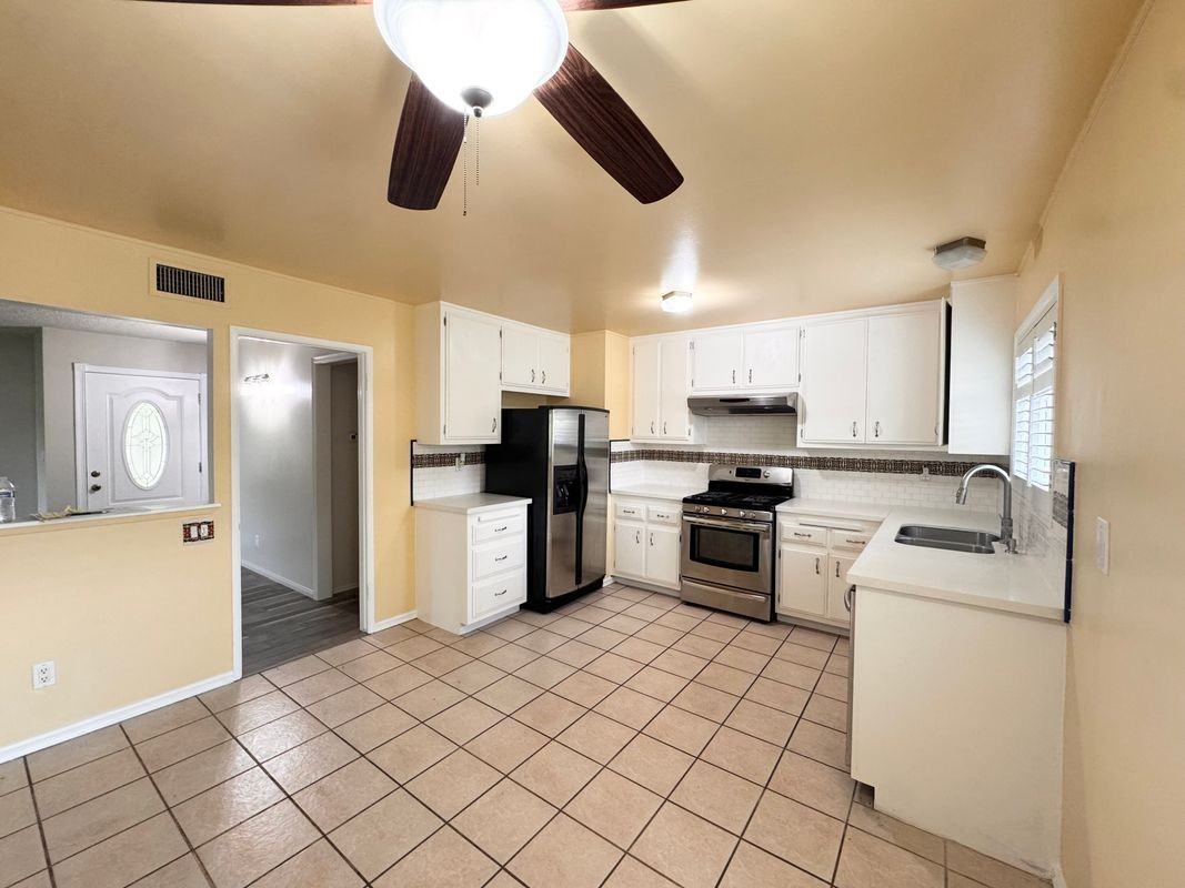 2312 Connor Ave - Photo 7 of 15