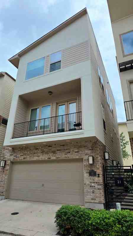 3831 Harry Wurzbach Rd ##21 - Photo 3 of 24