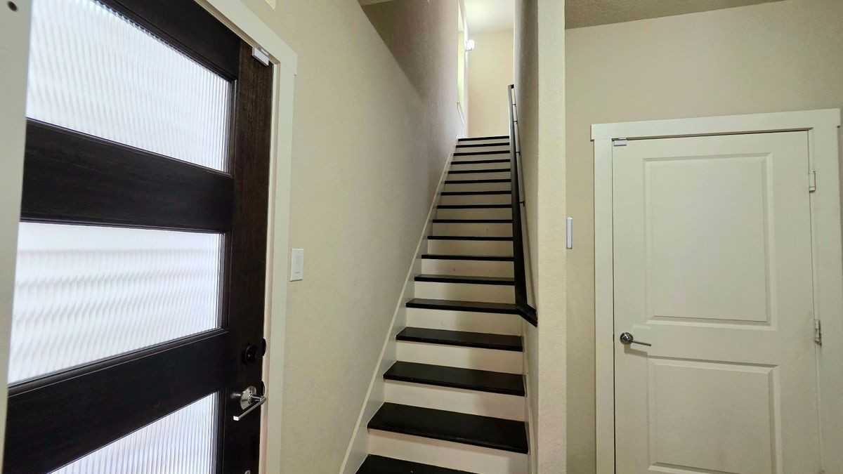 3831 Harry Wurzbach Rd ##21 - Photo 5 of 24