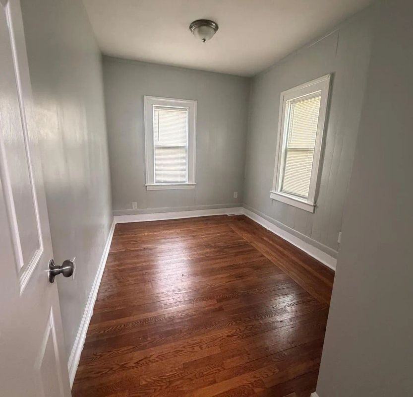 463465 Connecticut Ave - Photo 5 of 7