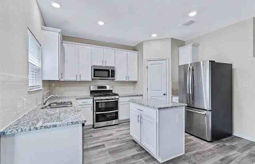 252 Falling Star Ln - Photo 5 of 28