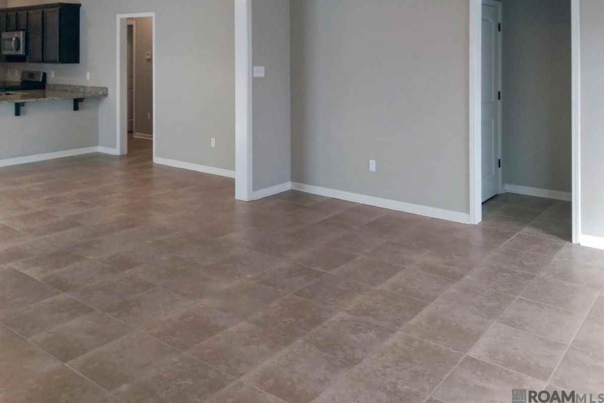 8655 Abertay Ave - Photo 2 of 8