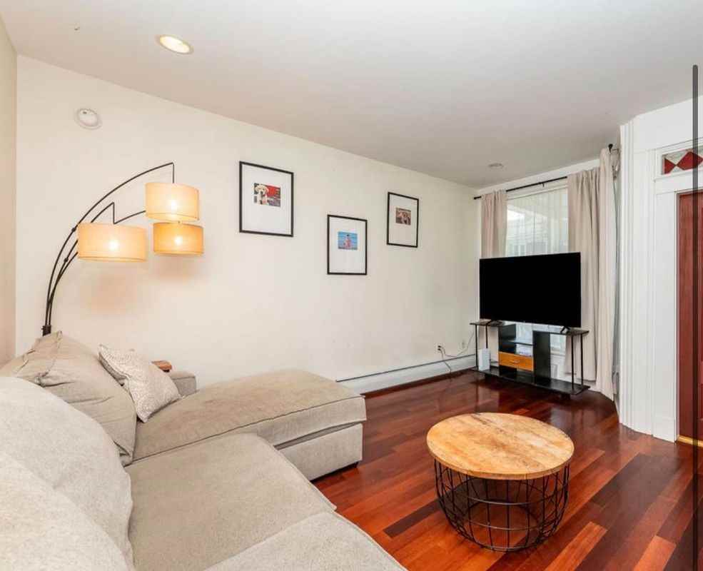 301 Richards Ave - Photo 5 of 26