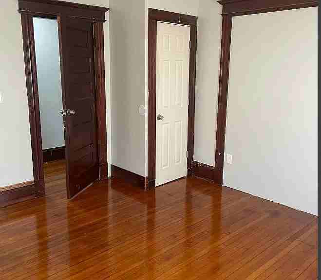 351 Ellsworth Ave - Photo 3 of 8