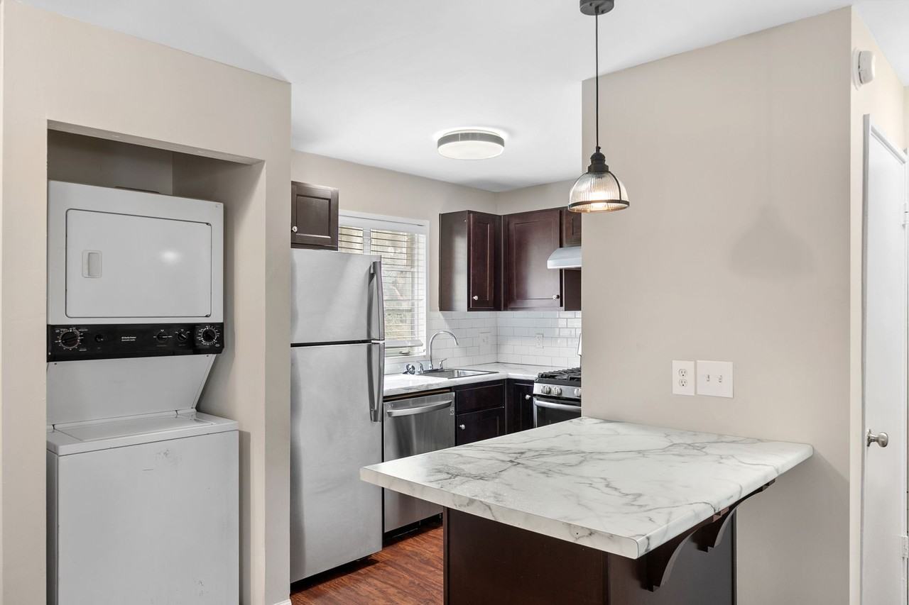 Wesley Apartments - Photo 5 of 8