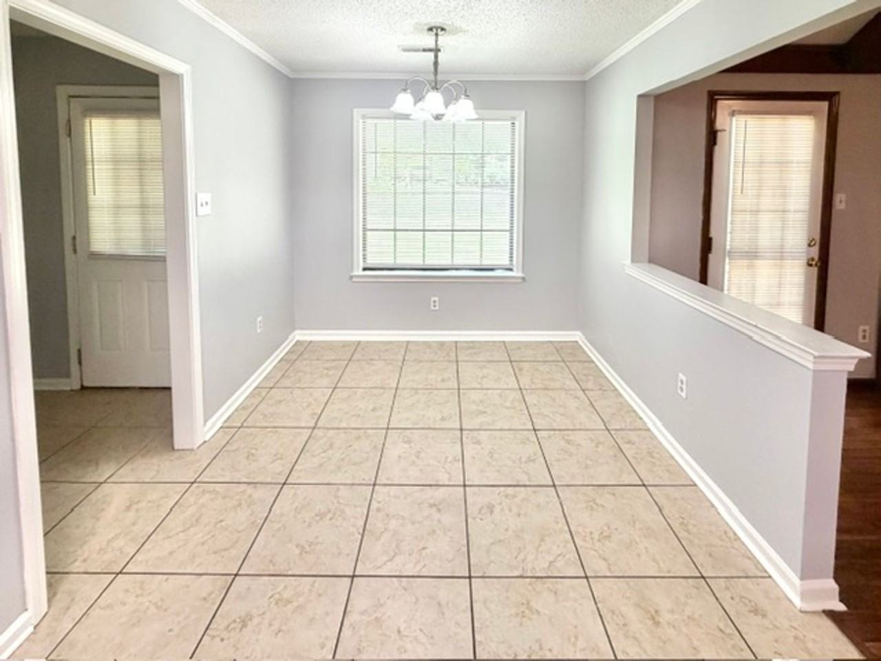 8660 Edney Ridge Dr - Photo 5 of 11