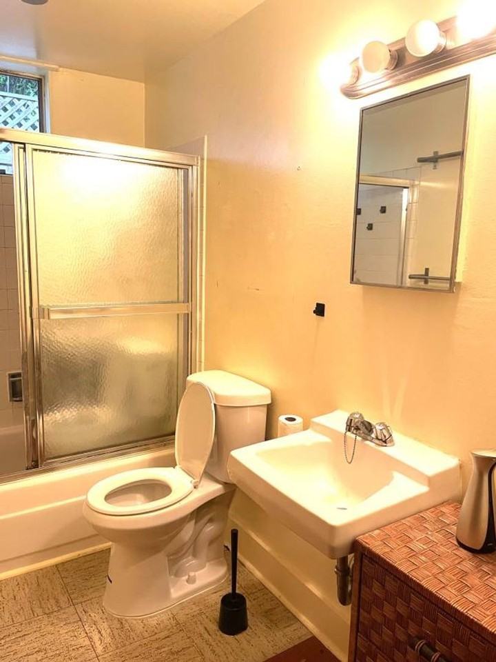 2228 McKinley Ave - Photo 7 of 27