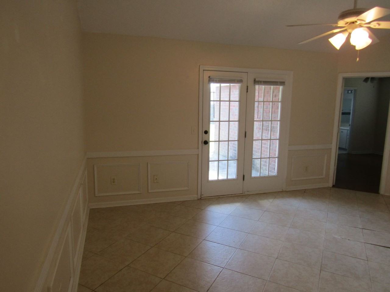 1382 Coalition Cir - Photo 5 of 24
