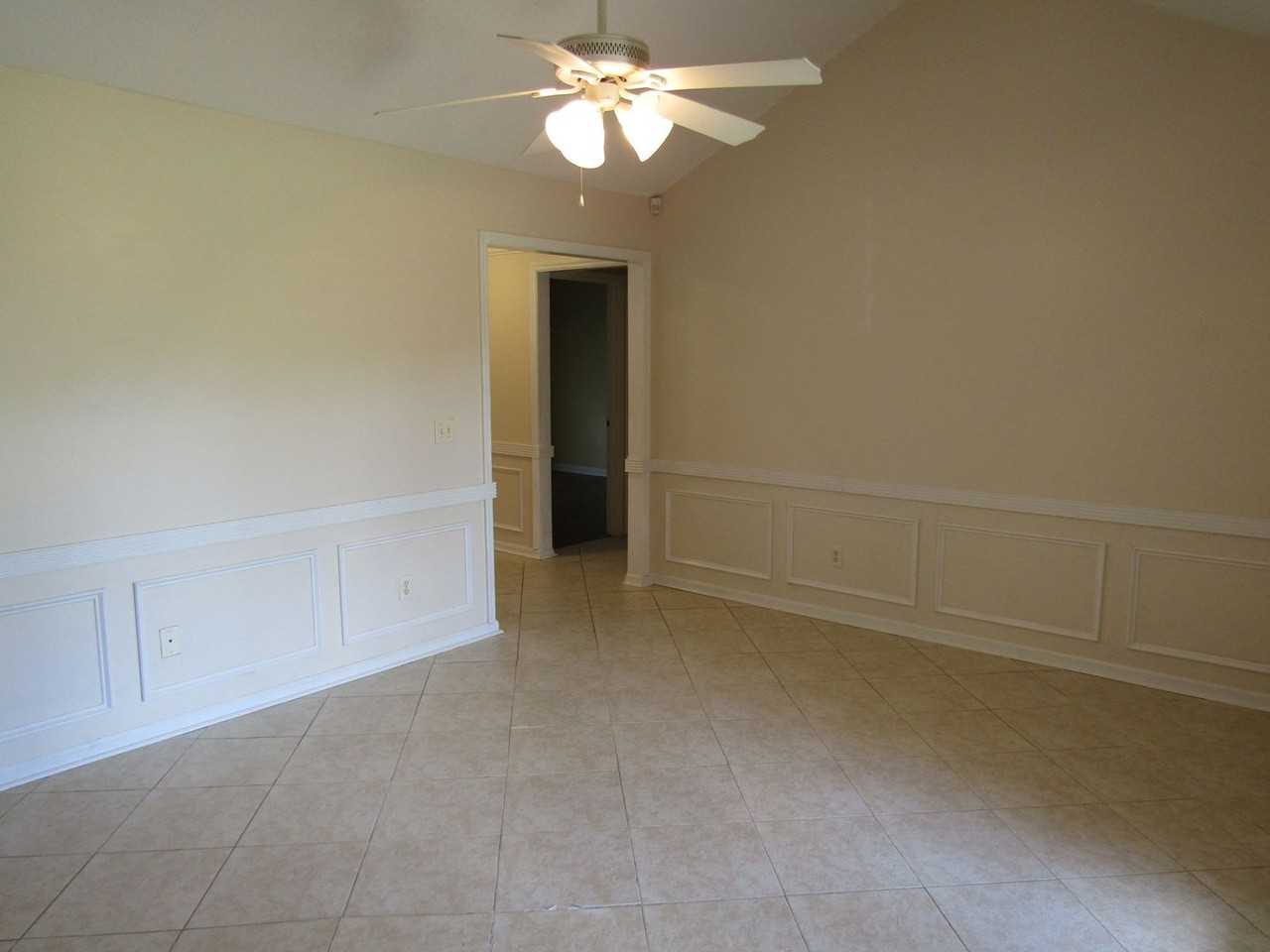 1382 Coalition Cir - Photo 6 of 24