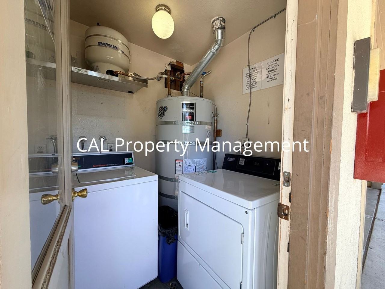 1841 Cherokee Dr - Photo 3 of 7
