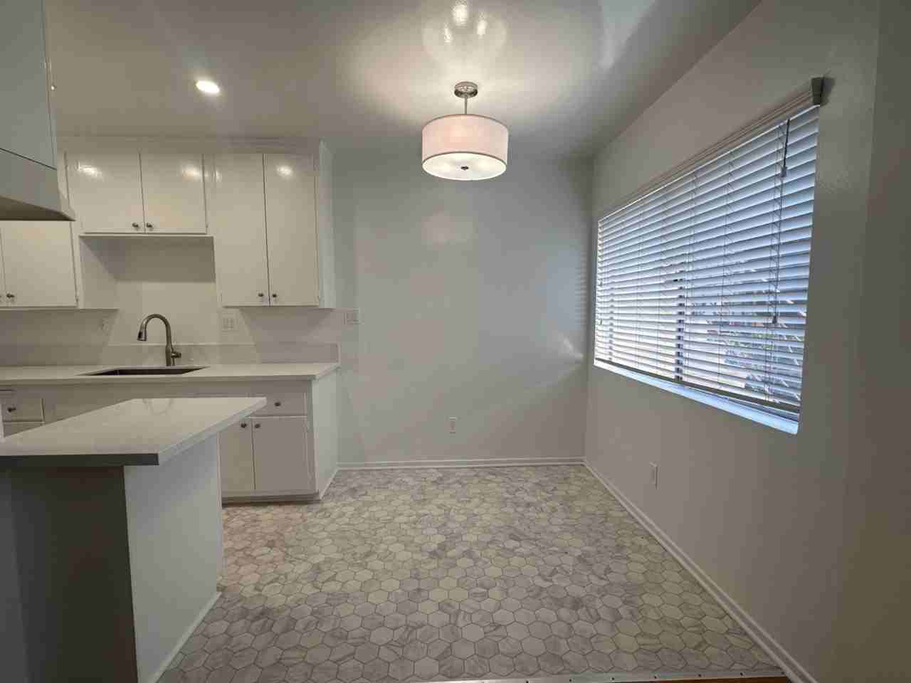 1219 Barry Ave - Photo 6 of 50