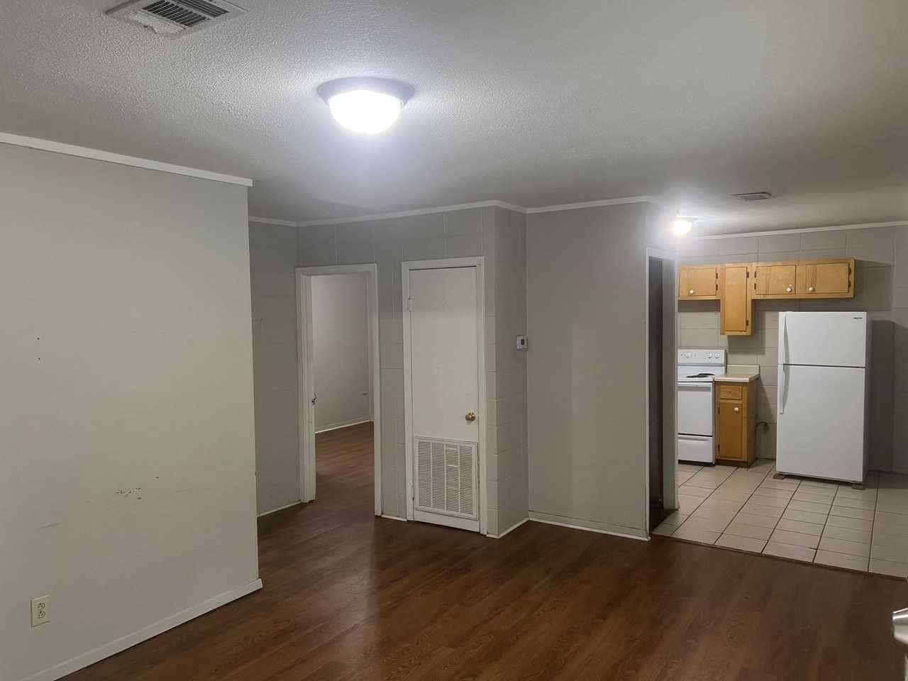 9 Pine Tree Dr #RD - Photo 2 of 8