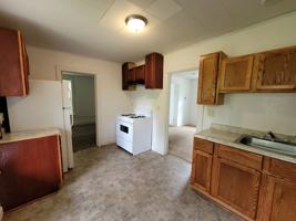 featured image of 2411 Gowen St