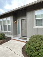 featured image of 1039 Ne Watt Way