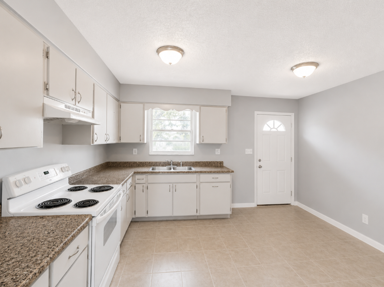 2009 Kelley Ave - Photo 6 of 11