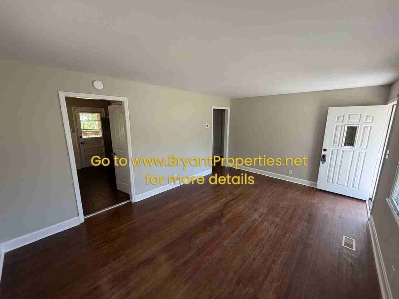 2914 Lakeland Dr - Photo 4 of 18