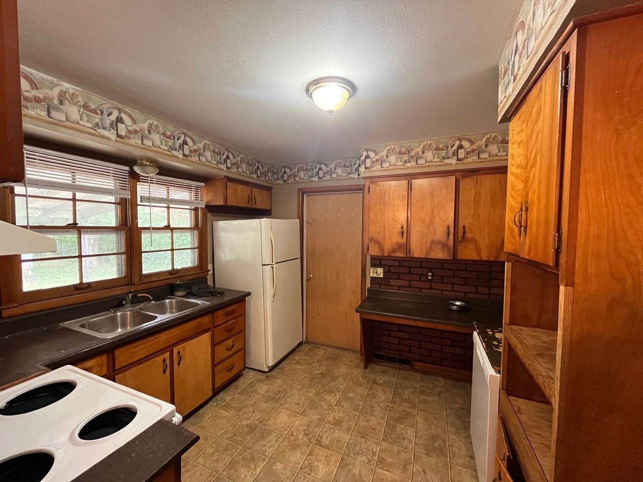 1509 W Anita Ave - Photo 4 of 15