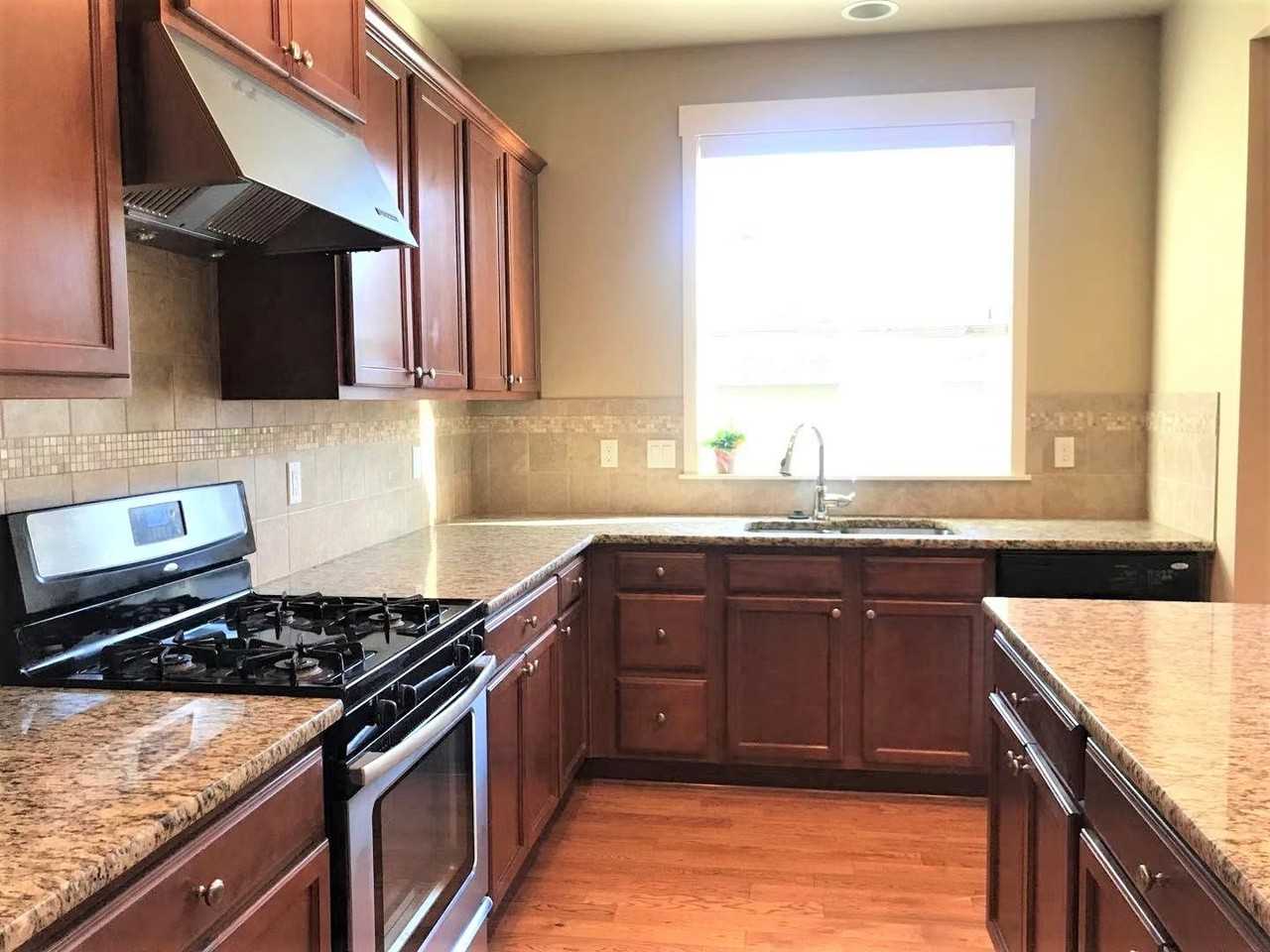 5112 162nd Pl Se - Photo 2 of 28