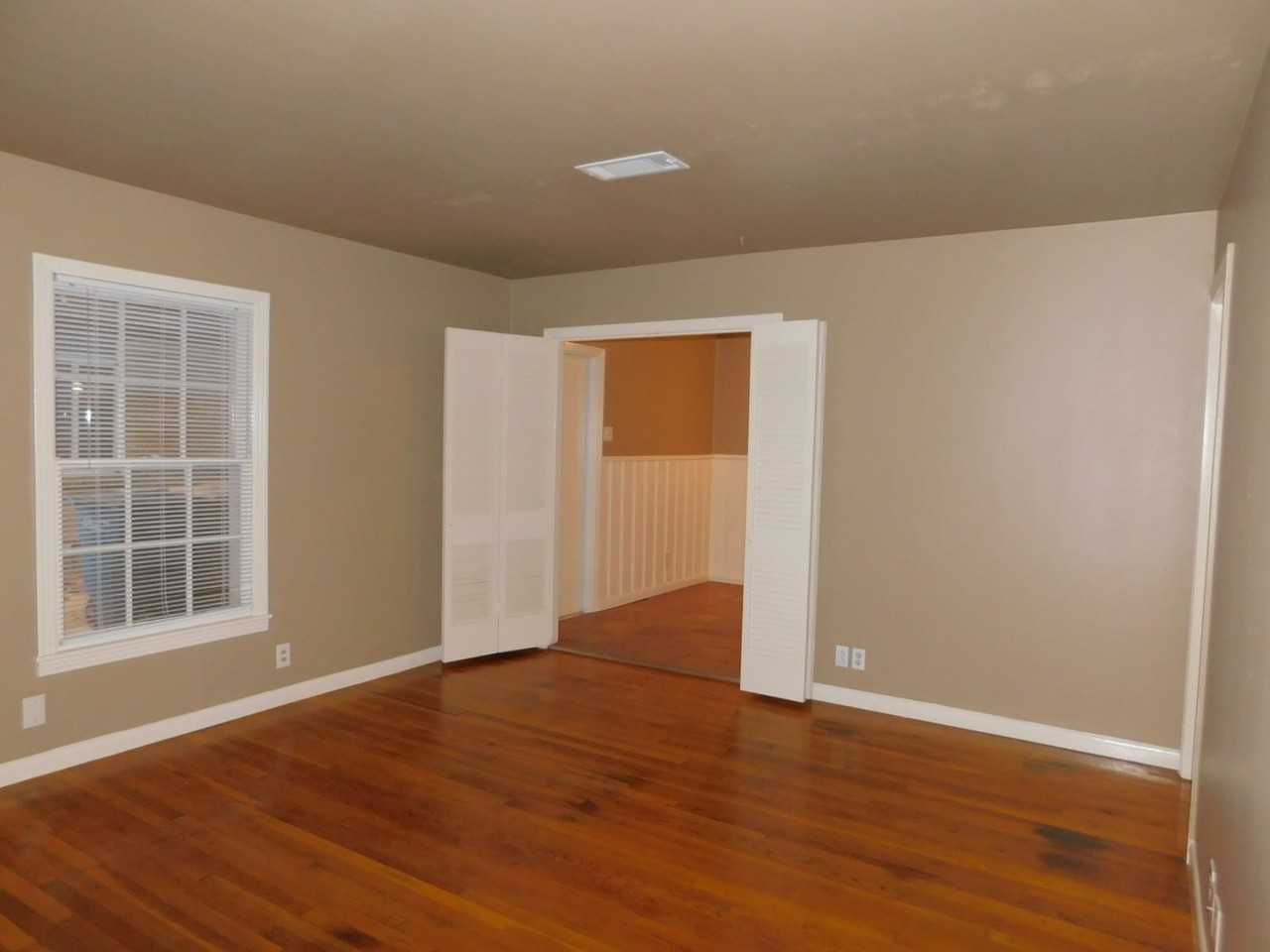 1400 Berkshire Dr - Photo 6 of 18